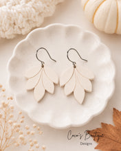 Load image into Gallery viewer, Boho Leaf Earrings