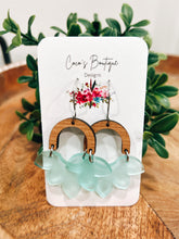 Load image into Gallery viewer, Frosted Mint Petal