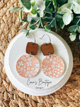 Load image into Gallery viewer, Peachy Floral