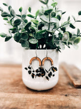 Load image into Gallery viewer, Leopard Petal