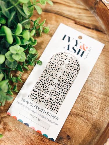 Nail Wrap: Spotted