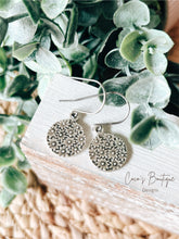 Load image into Gallery viewer, Molly