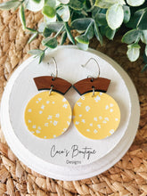 Load image into Gallery viewer, Lemon Floral