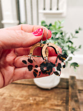 Load image into Gallery viewer, Leopard Petal