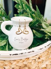 Load image into Gallery viewer, Bella